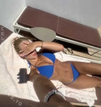 Full leaked Loulou fbl private onlyfans photo