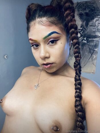 Full leaked Louniiia private photo