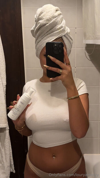 Full leaked Louryamory private onlyfans photo