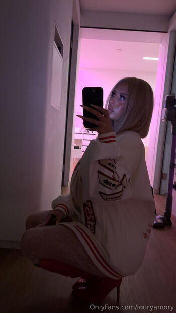 Full leaked Louryamory private onlyfans photo