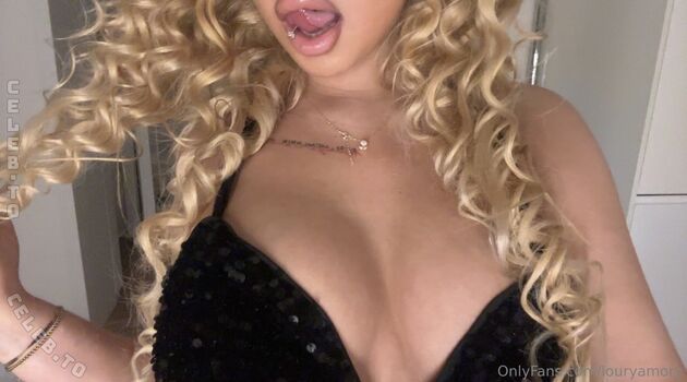 Full leaked Louryamory private photo