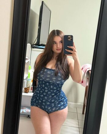 Full leaked Loveamush private onlyfans photo