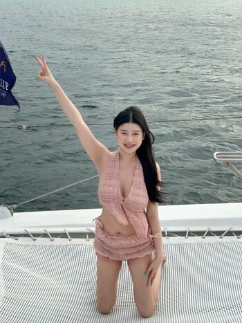 Full leaked Lovelovellp page private photo