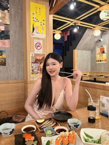 Full leaked Lovelovellp private photo