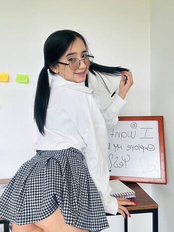 Full leaked Lovely zoe private onlyfans photo