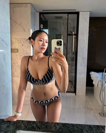 Full leaked Lovelyjoohee page private photo