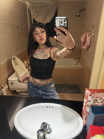 Full leaked Lowpolygoon private onlyfans photo