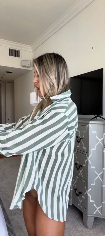 Full leaked Lozstallwoods private onlyfans photo