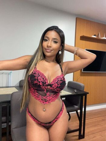 Full leaked Lu loopes page private onlyfans photo