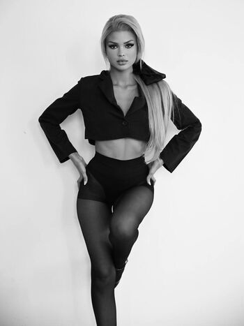 Full leaked Luana larkin private photo