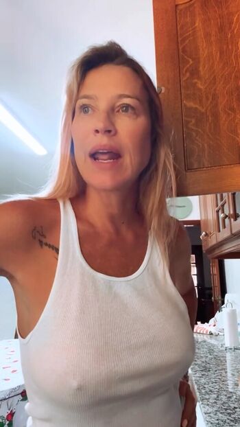 Full leaked Luana piovani page private onlyfans photo