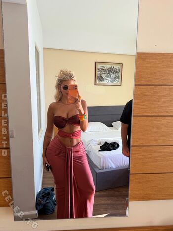 Full leaked Luana vjollca private photo