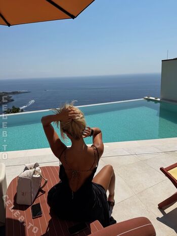 Full leaked Luana vjollca private photo