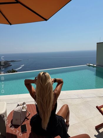 Full leaked Luana vjollca private photo