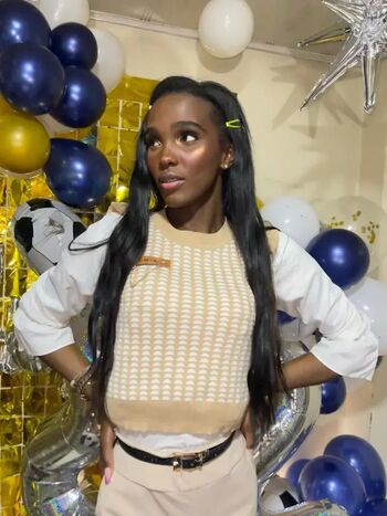 Full leaked Luanarisque private onlyfans photo