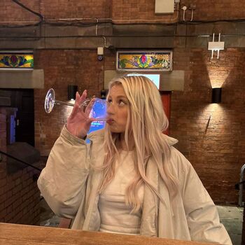 Full leaked Luceoliviaxo private onlyfans photo