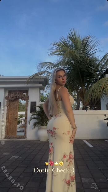 Full leaked Lucia leona private onlyfans photo