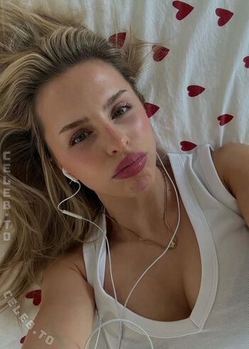 Full leaked Lucia leona private photo