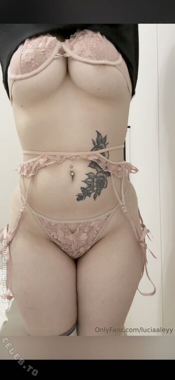 Full leaked Luciaaleyy private photo