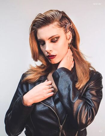 Full leaked Luciaeliardo page private photo