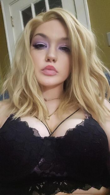 Full leaked Luciferbelle private onlyfans photo