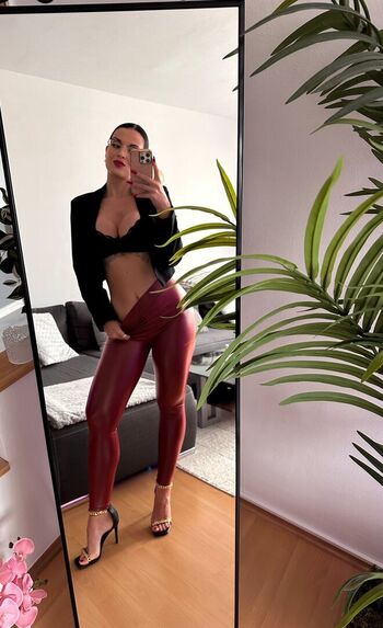 Full leaked Luciinkaav private onlyfans photo