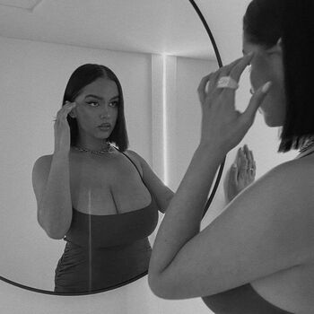 Full leaked Lucile private photo