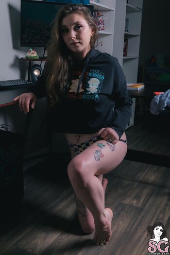 Full leaked Luckicharmed page private onlyfans photo