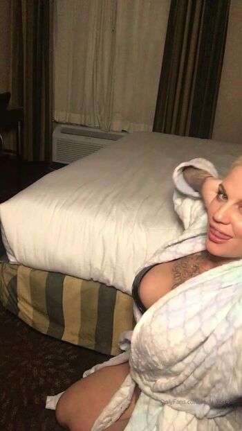 Full leaked Luckyb private photo