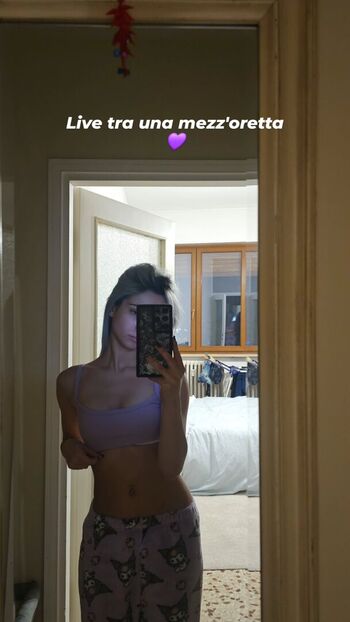 Full leaked Lucrelisa  page private onlyfans photo