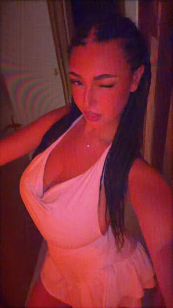Full leaked Lucrexiia private photo