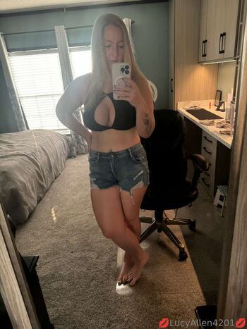 Full leaked Lucy allen private photo