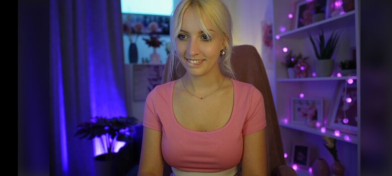 Full leaked Lucy cutie private photo