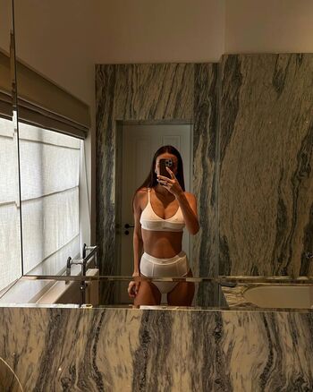 Full leaked Lucy watson private photo