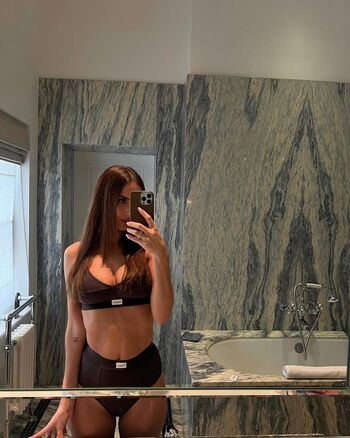 Full leaked Lucy watson private photo