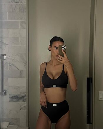Full leaked Lucy watson private photo