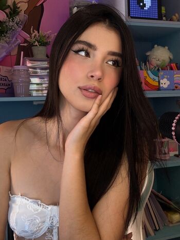 Luisa Valencia