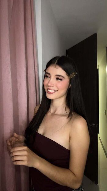Full leaked Luisa valencia private photo