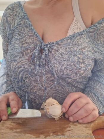 Full leaked Lulufromzulu private onlyfans photo