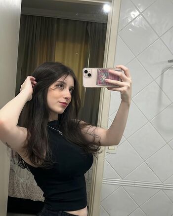 Full leaked Luluquisita private onlyfans photo