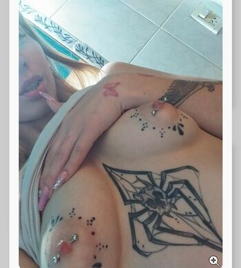 Full leaked Lulyschannen page private photo