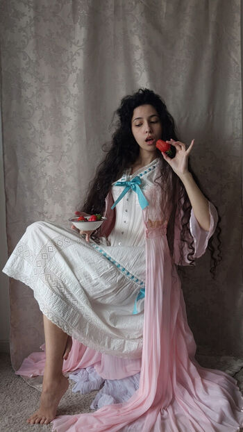 Full leaked Luna myosotis  page private onlyfans photo