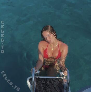 Full leaked Lunaa mlt private onlyfans photo