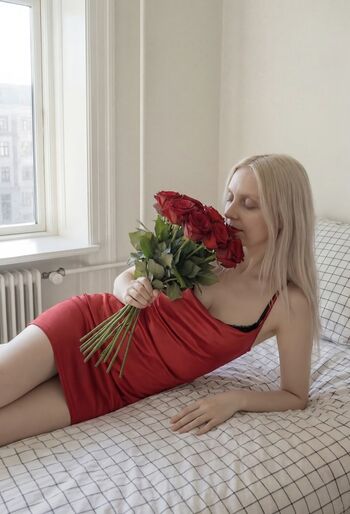 Full leaked Lunacantsee page private onlyfans photo