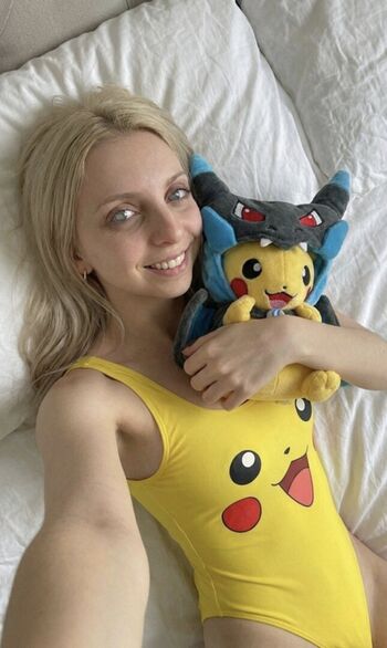 Full leaked Lunacantsee page private onlyfans photo