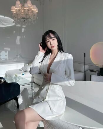 Full leaked Lunakim page private photo