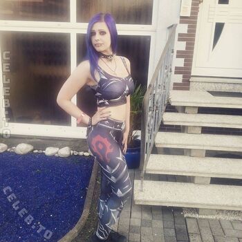 Full leaked Lunarakitsune private photo
