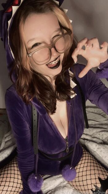 Full leaked Lunarstarshine private photo