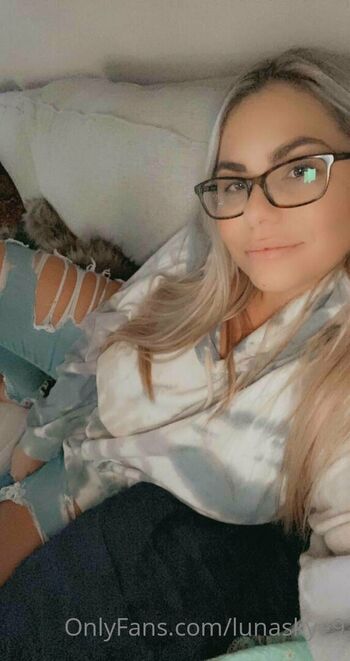 Full leaked Lunaskye private photo
