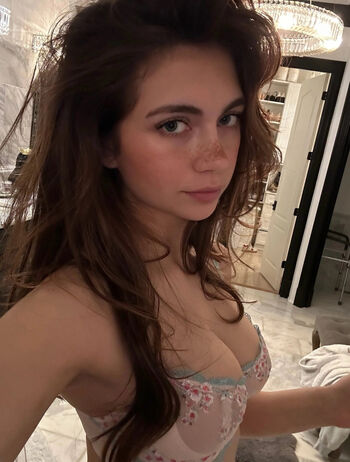 Full leaked Lunchbaglujan  page private onlyfans photo